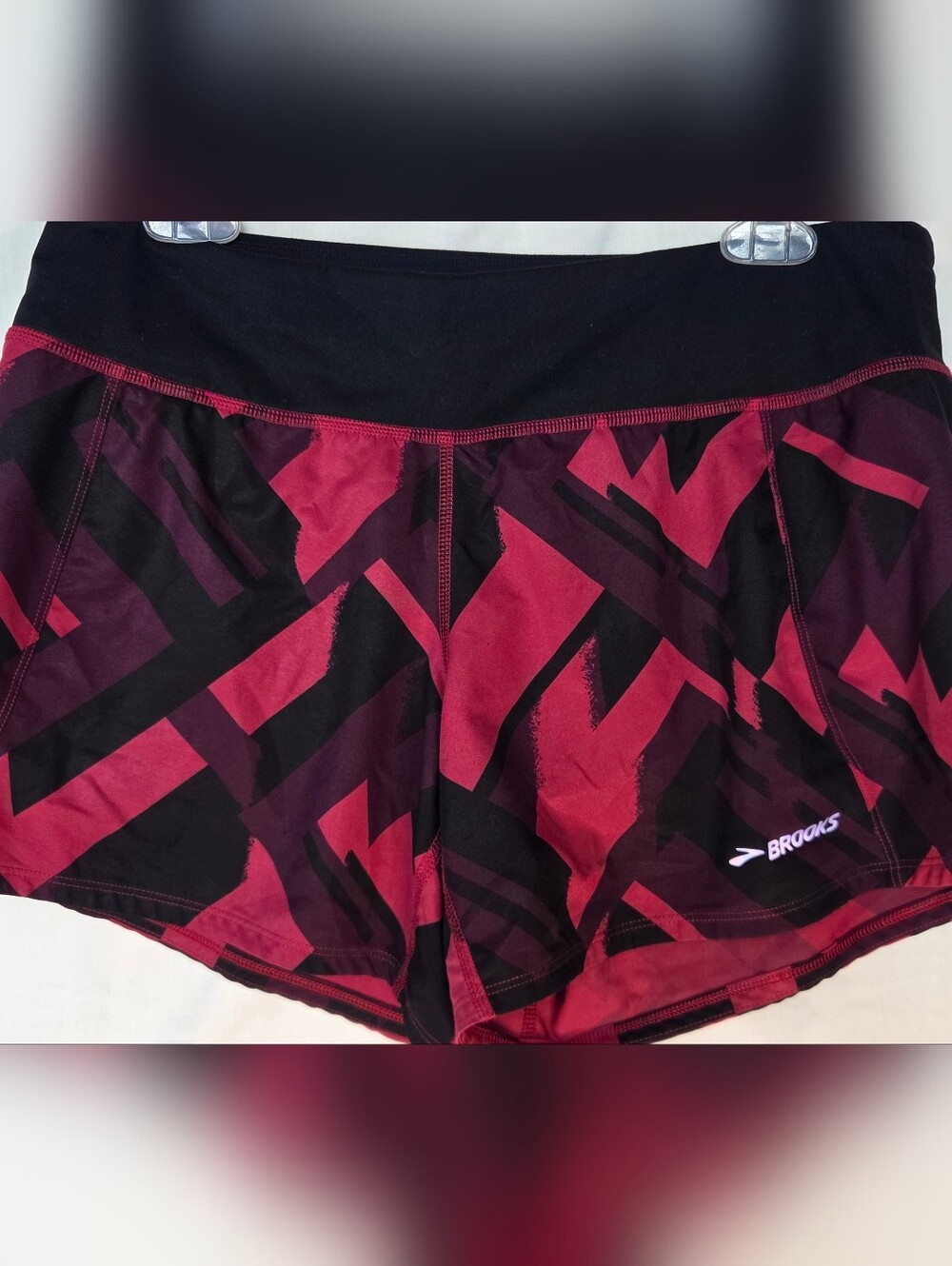 Brooks Black & Fuchsia Running Athletic Shorts Womens Inner Liner Sz Large Comfy